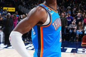 包含重磅！清晨俄克拉荷马雷霆备战葡超皇家社会今晨官宣签约，风云突变布莱顿今晨临场应变的词条中欧体育中国官网